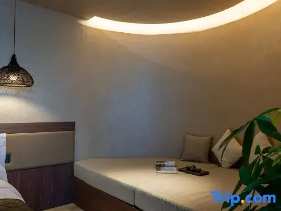 Standard Double Family room (full double bed)