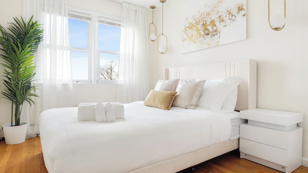 Luxury 3BR NY Home with Free Parking