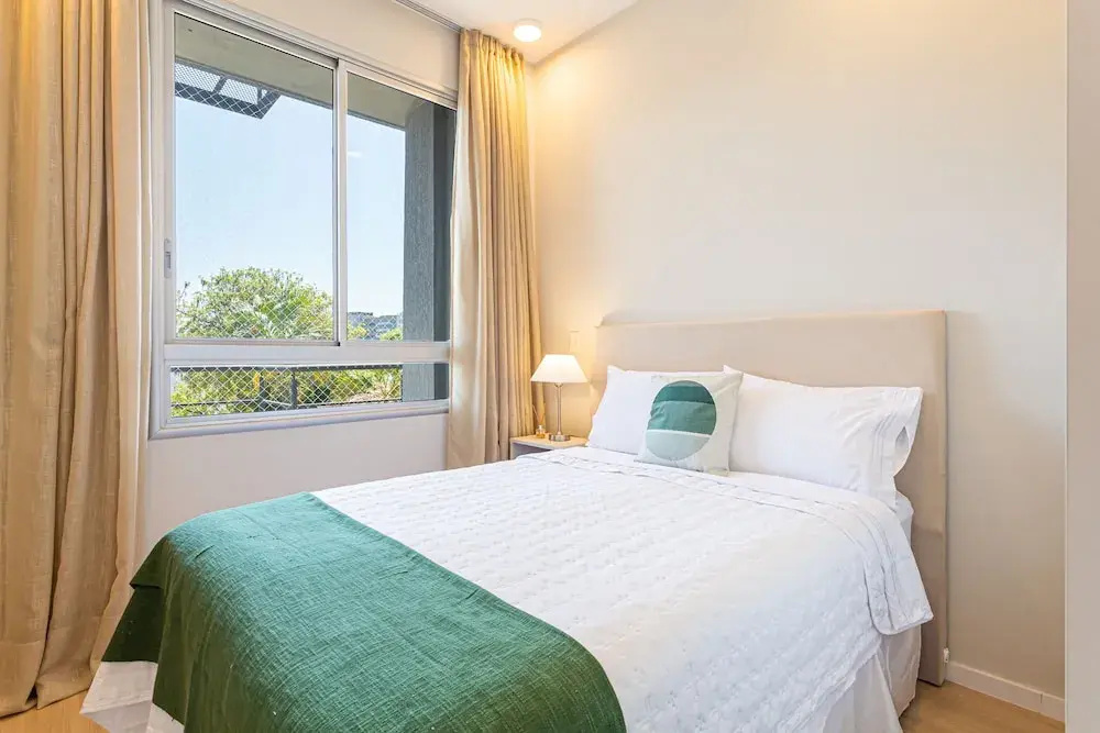 2 Bedrooms Apartment