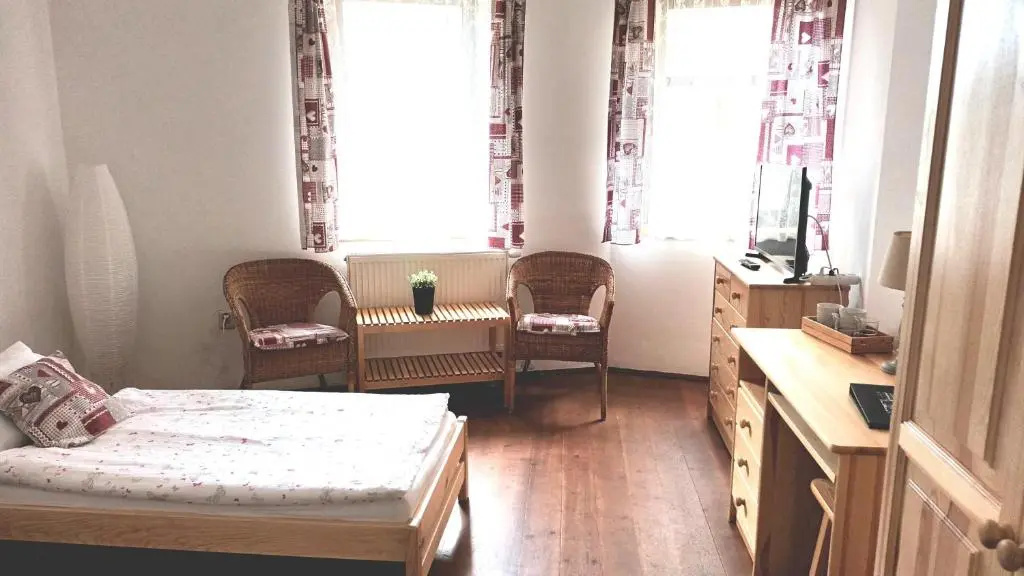 Economy room
