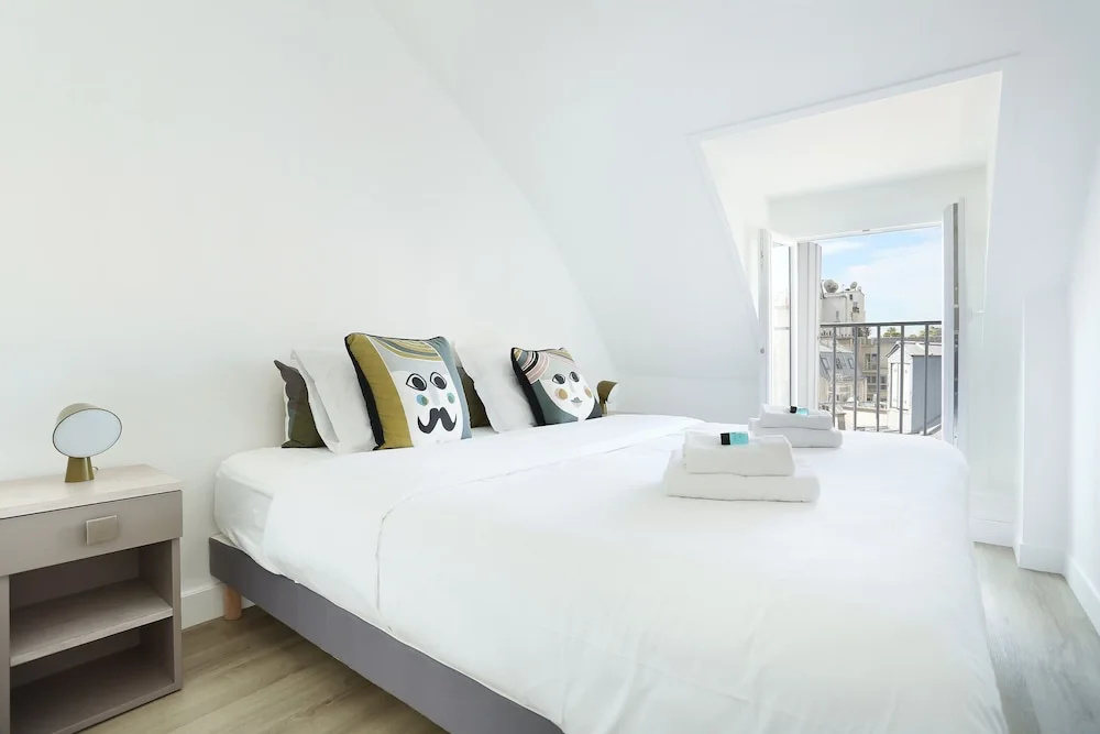 Apartment Ponthieu - Champs Elysées