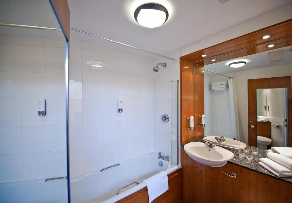 Superior Double room (full double bed)