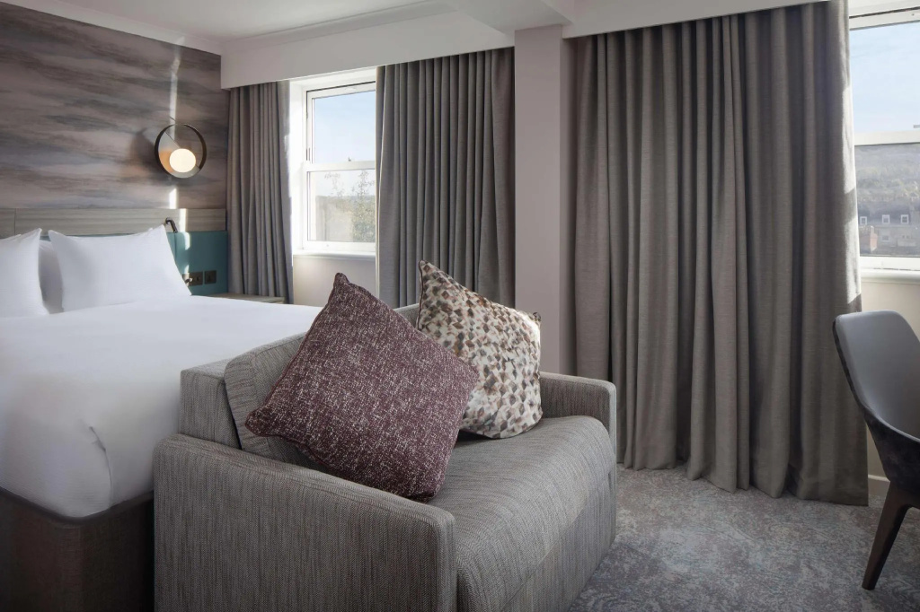 Superior Double with Sofa room (full double bed)