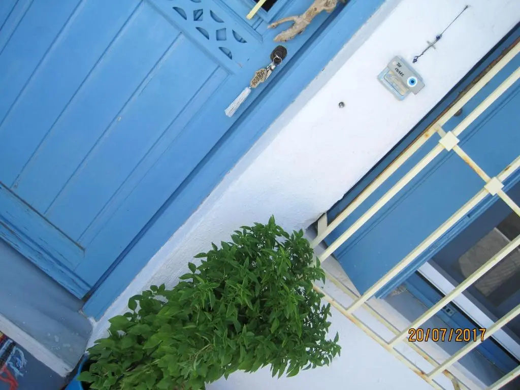 One bedroom house with city view furnished terrace and wifi at Skyros 4 km away from the beach