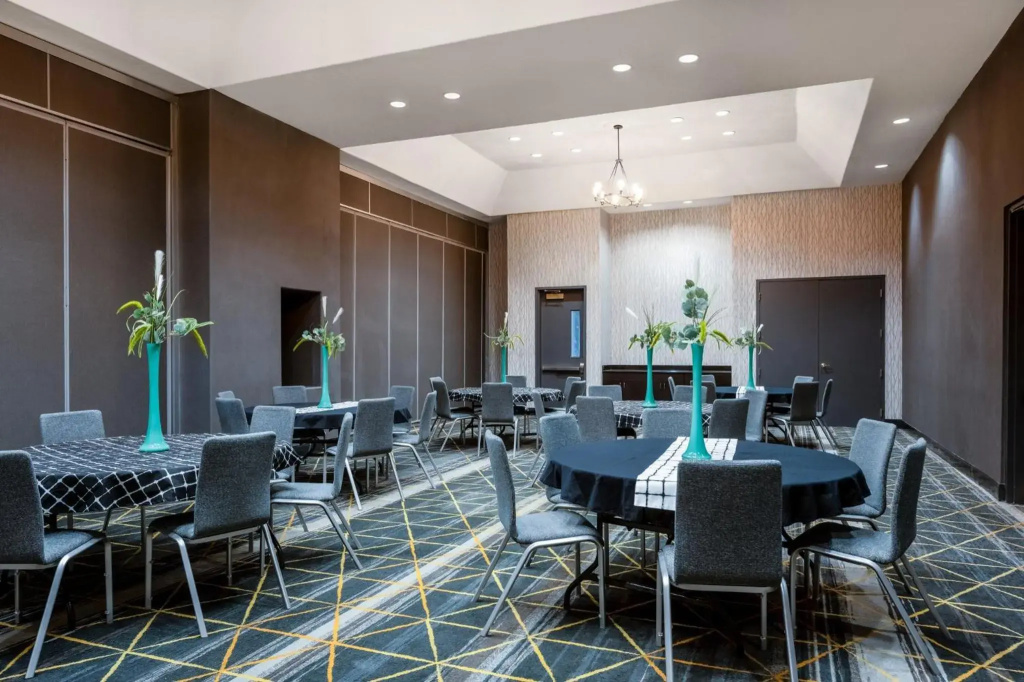 Holiday Inn & Suites Albuquerque Airport by IHG - фото 37