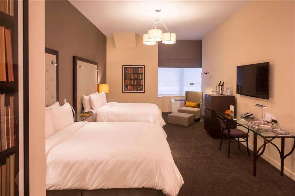 Down Town Association. by null