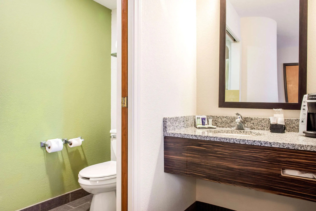 Quadruple Suite