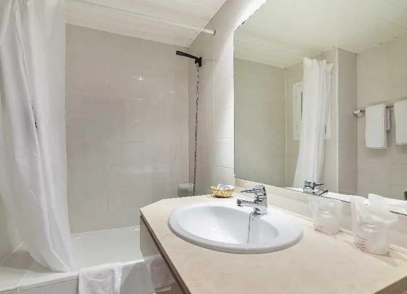 Standard room with balcony