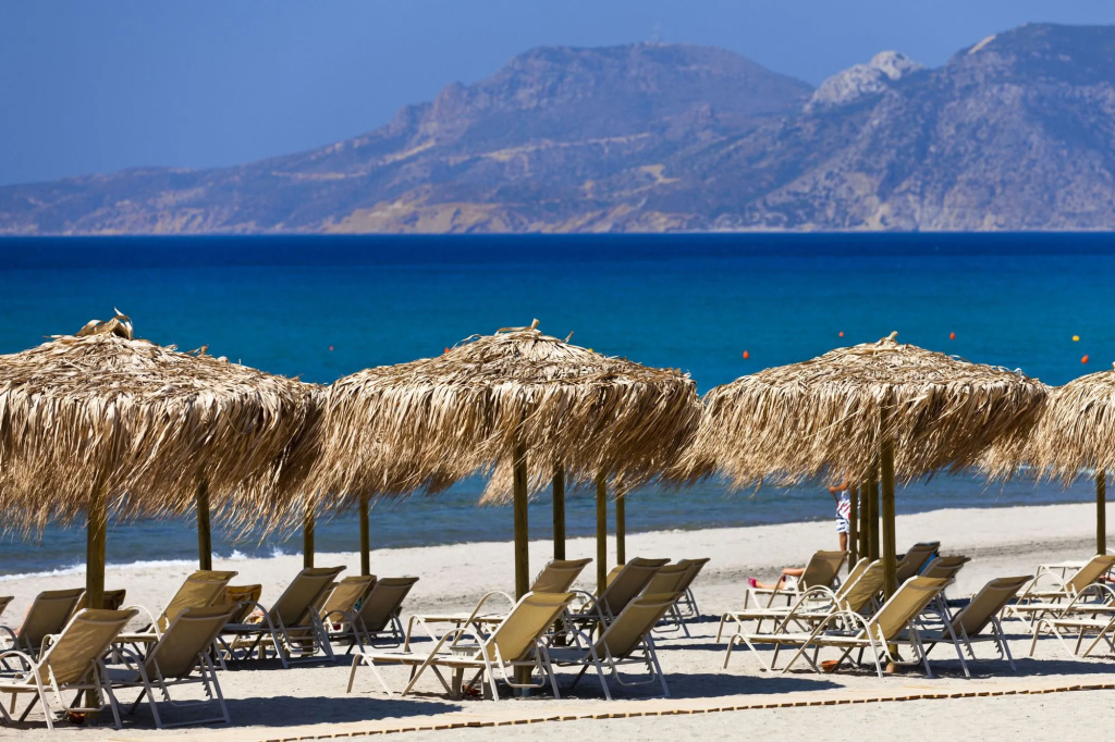 Beach & Waterfront