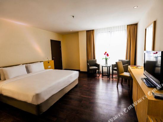 Rocana Hotel