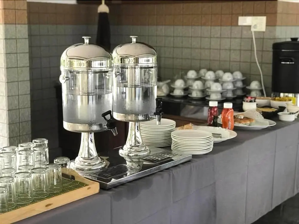 Food & Beverage