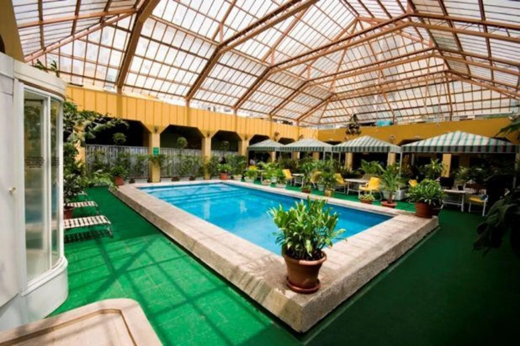 Hotel photo 12
