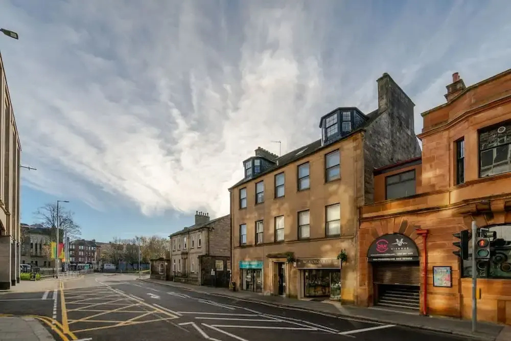 2 Bed Flat - Town Centre
