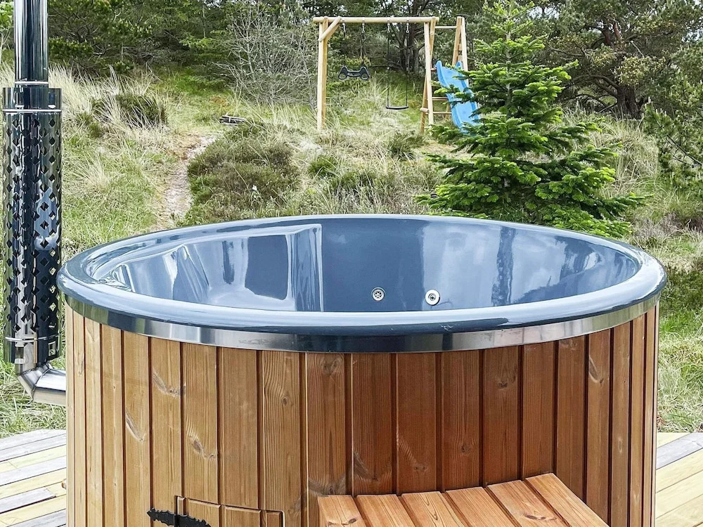 6 Person Holiday Home in Albaek