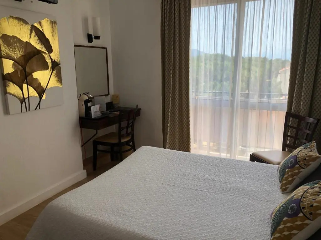 Hôtel Plage des Pins - Chambres