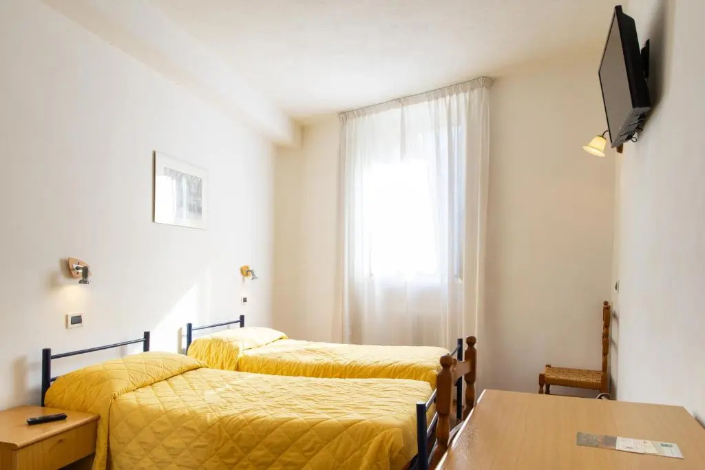 Standard Double room with view (full double bed)