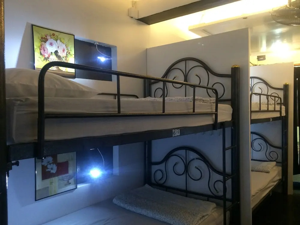 Bed in Dorm with balcony