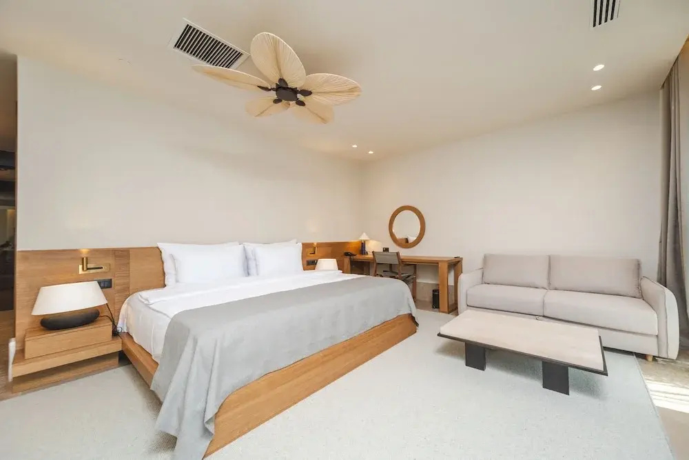 Premium Double room (full double bed)