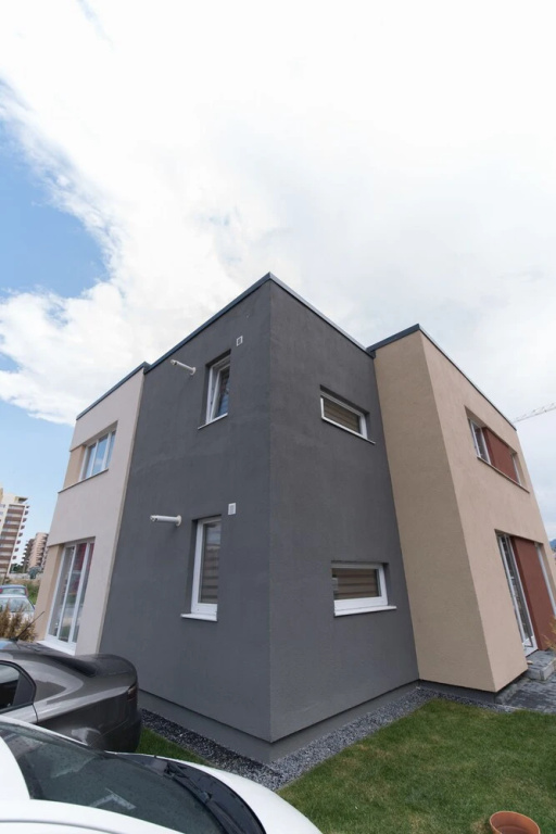 Thomas Apartments