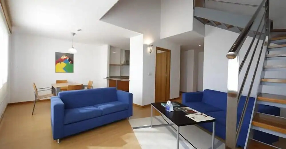 單人房標準三臥公寓