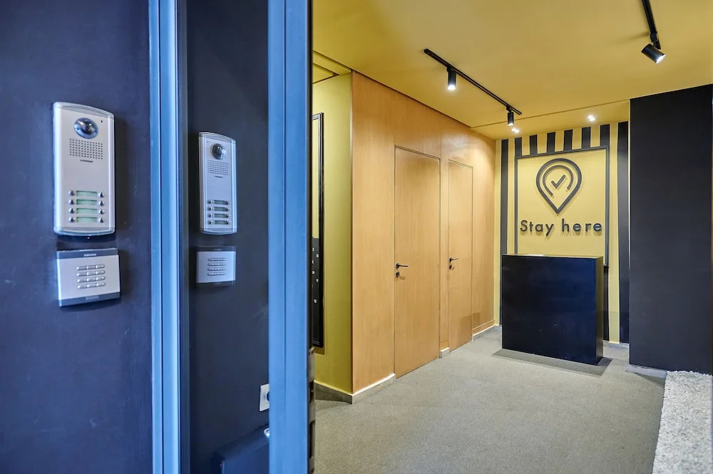 Lobby & Reception