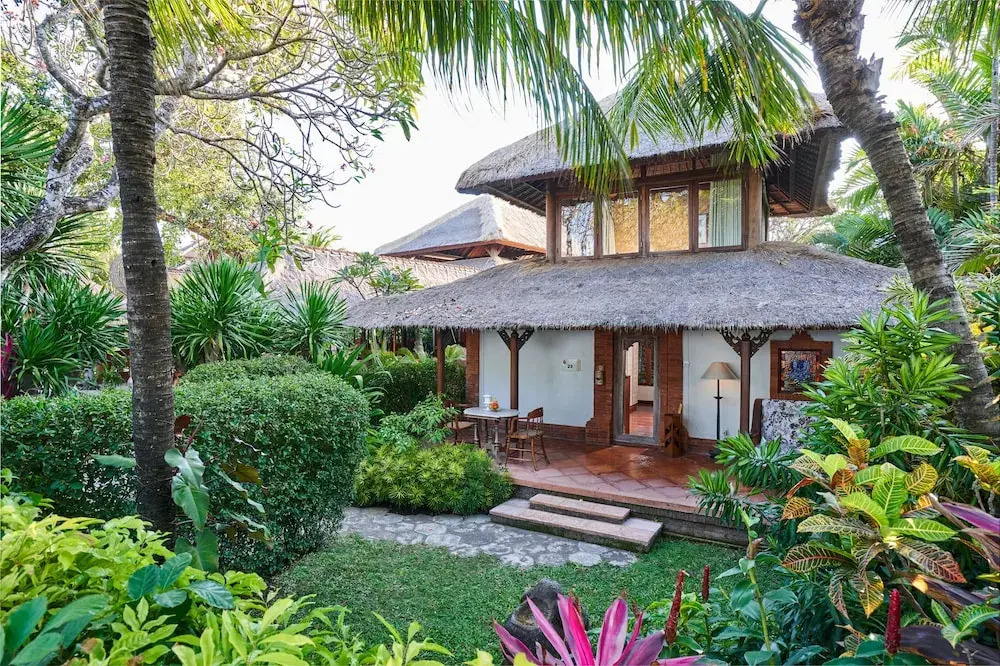 Tandjung Sari Hotel