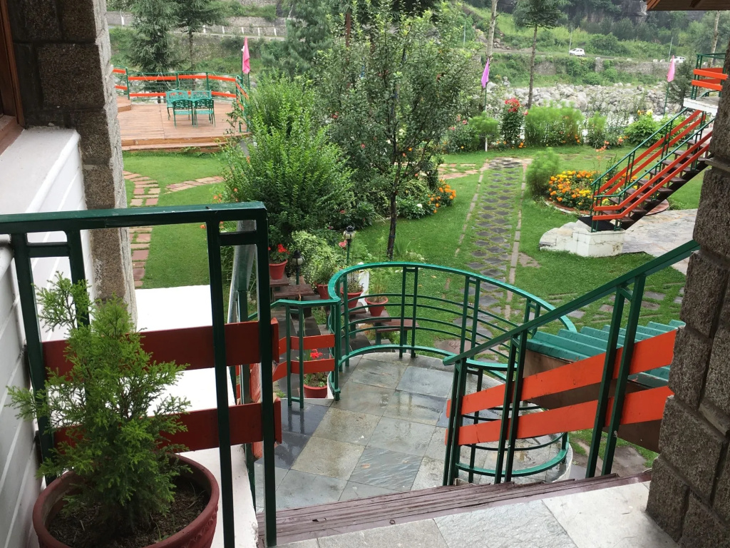 Balcony & Terrace