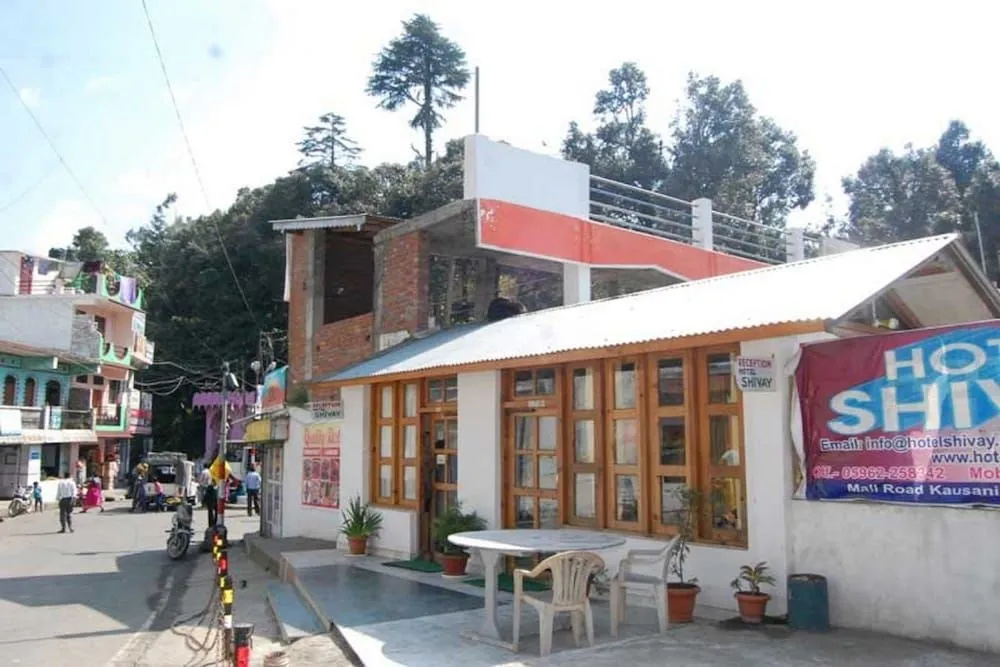 Goroomgo Hotel Shivay Kausani