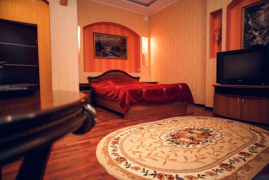 Гостиница в Ивановке д 14