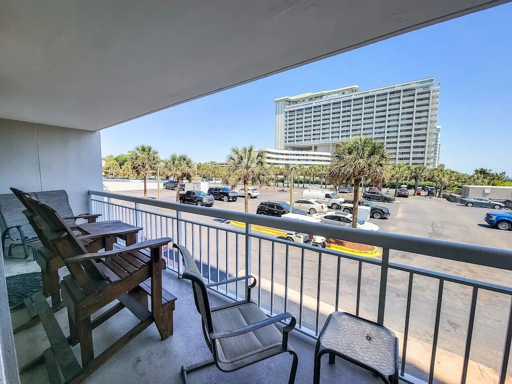 107 South Hampton 2 Bedroom Condo