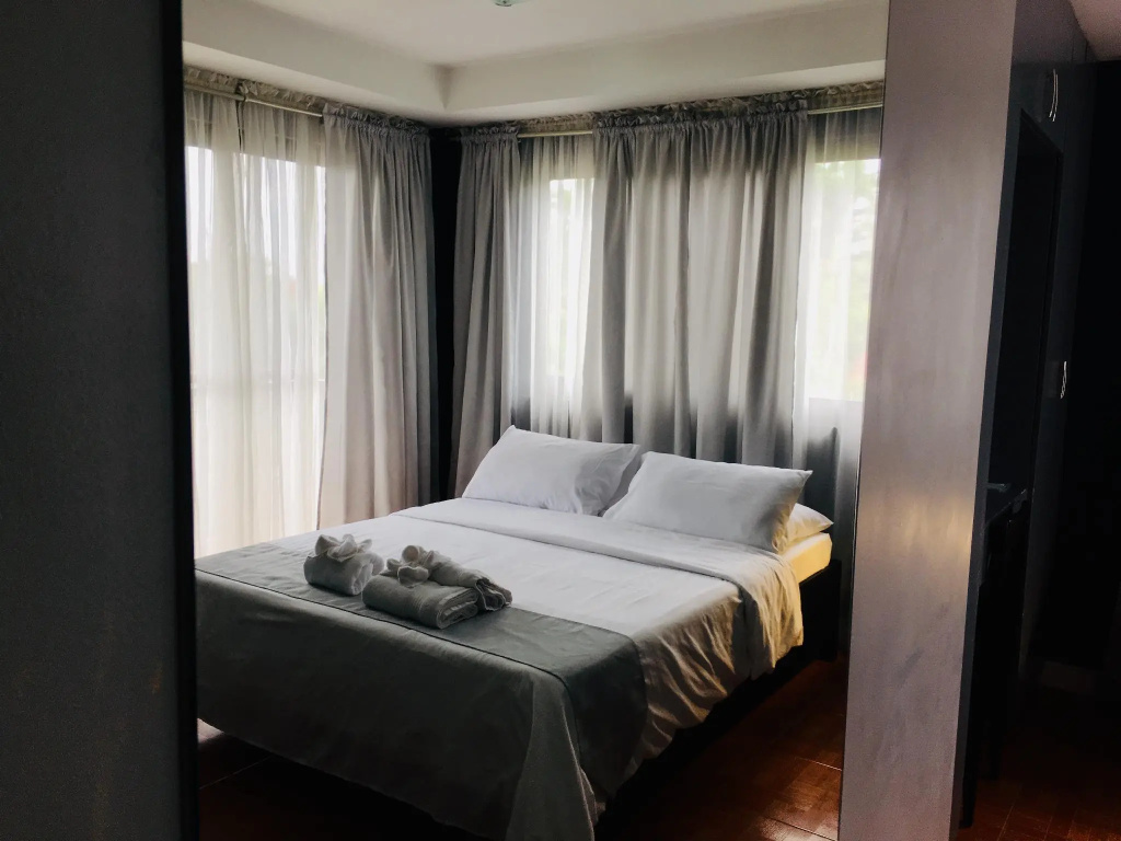 Superior Double room with balcony (full double bed)