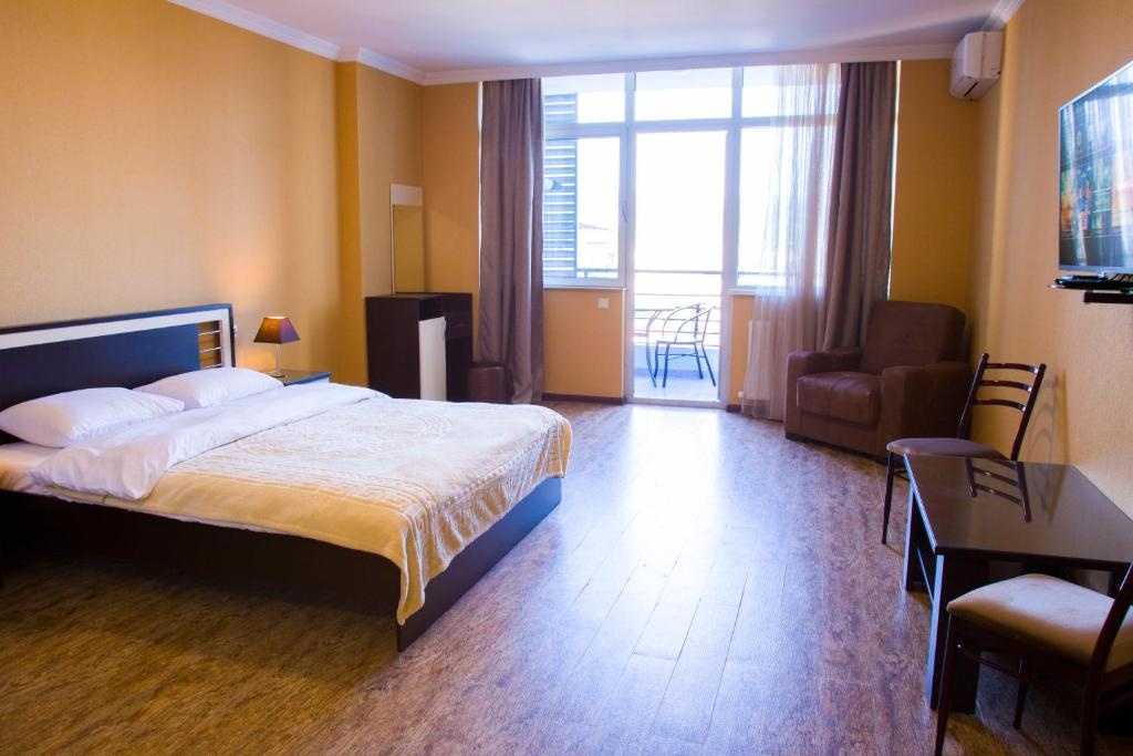 Pirosmani Hotel