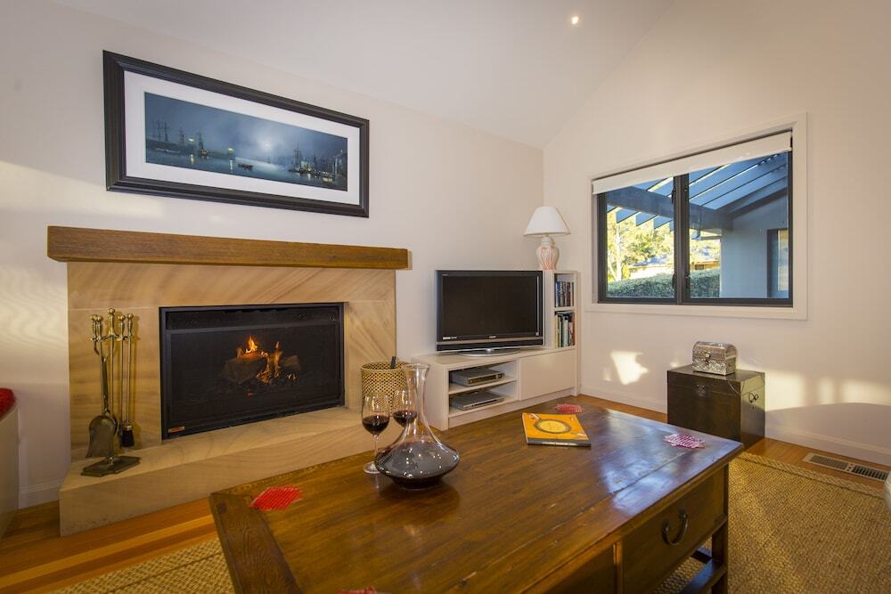 gallery_image_hidden_11