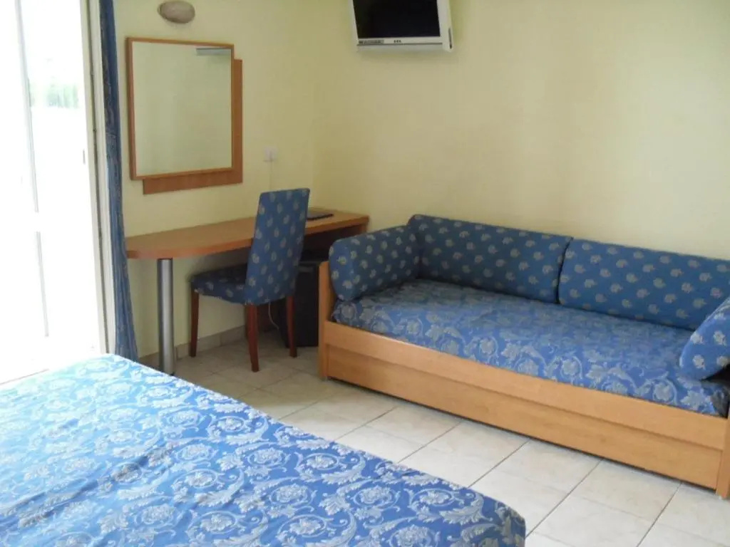 Standard Family room