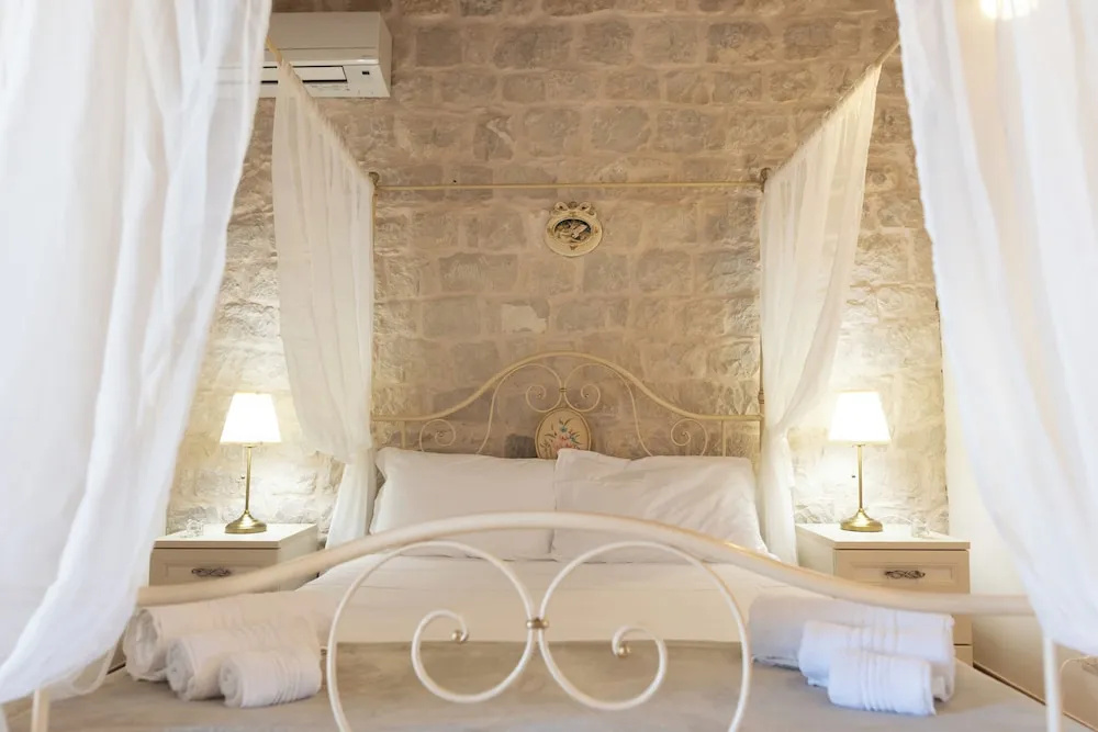 Tenuta cappello — 3