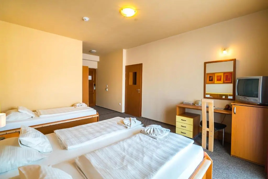 Beach Hotel - Chambres