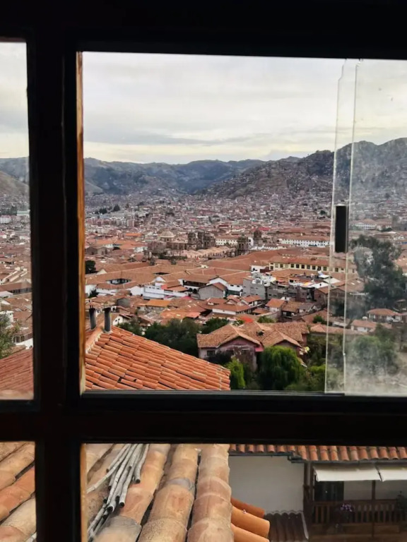 Summit Viewpoint House — фото