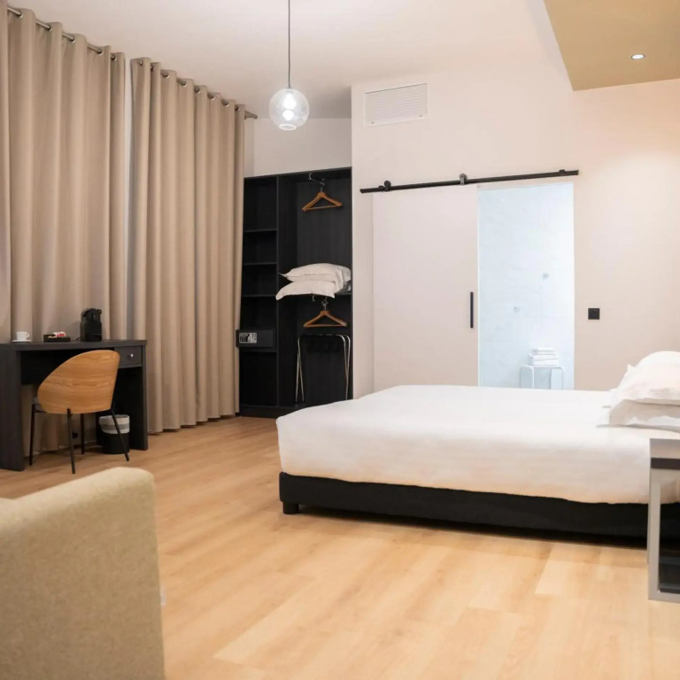 Hotel photo 20