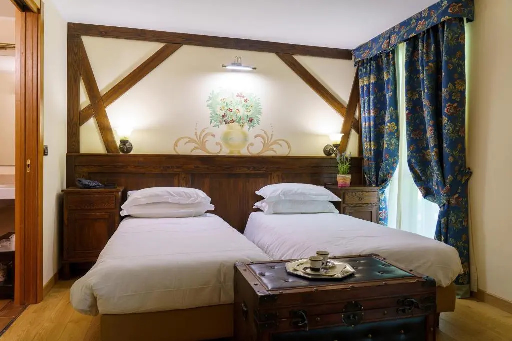 Classic Double room (twin beds)