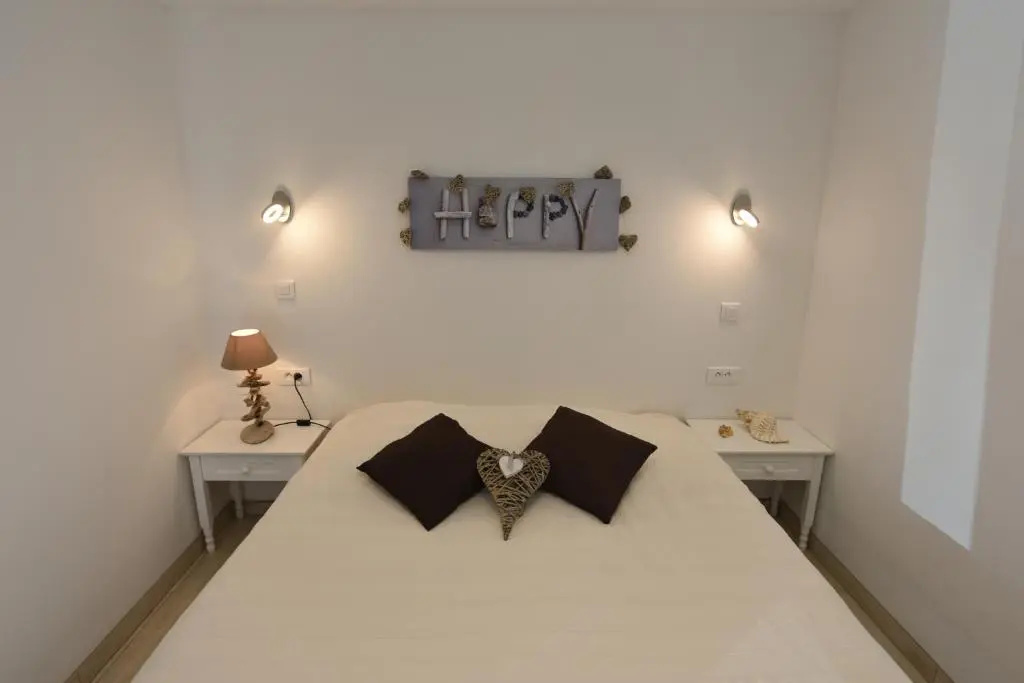 Apartment with sea view