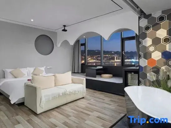 Balcony & Terrace