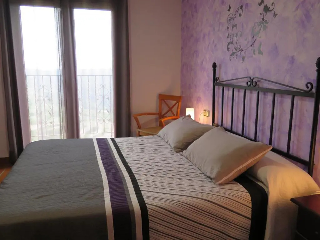 Standard Double room with mountain view (full double bed)