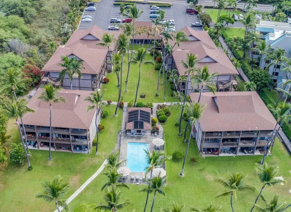 Kona Isle Oceanfront Condo w/ A/c!