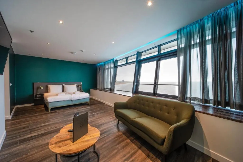 Penthouse Suite with sea view