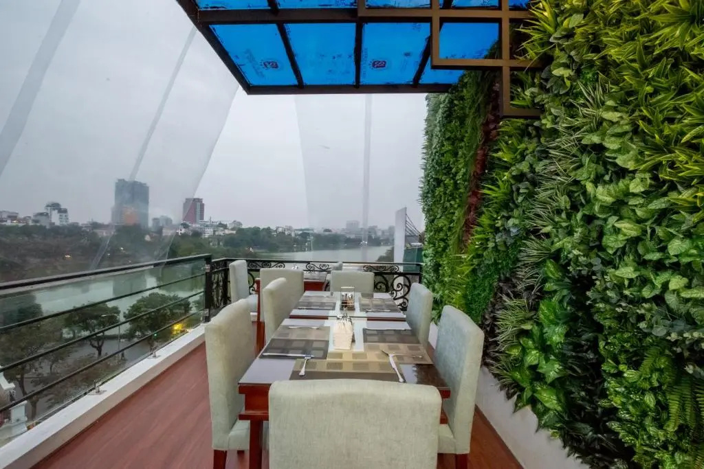 Balcony & Terrace