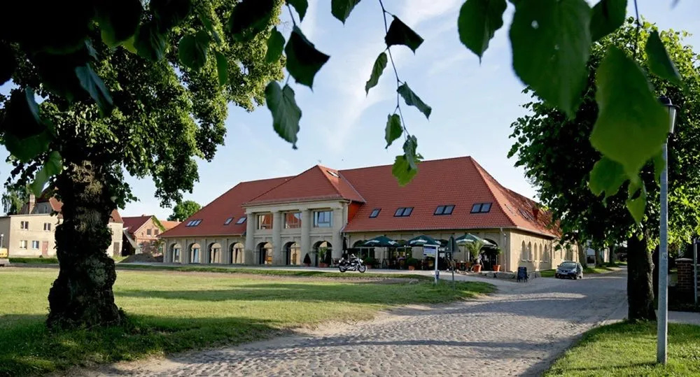 Remise & Westflügel Schloss Stolpe - Général