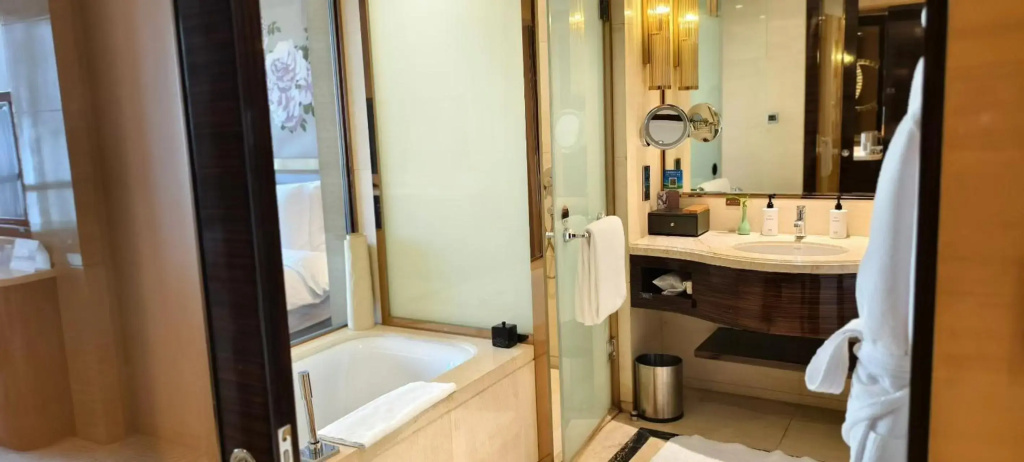Intercontinental Shijiazhuang by IHG - фото 10