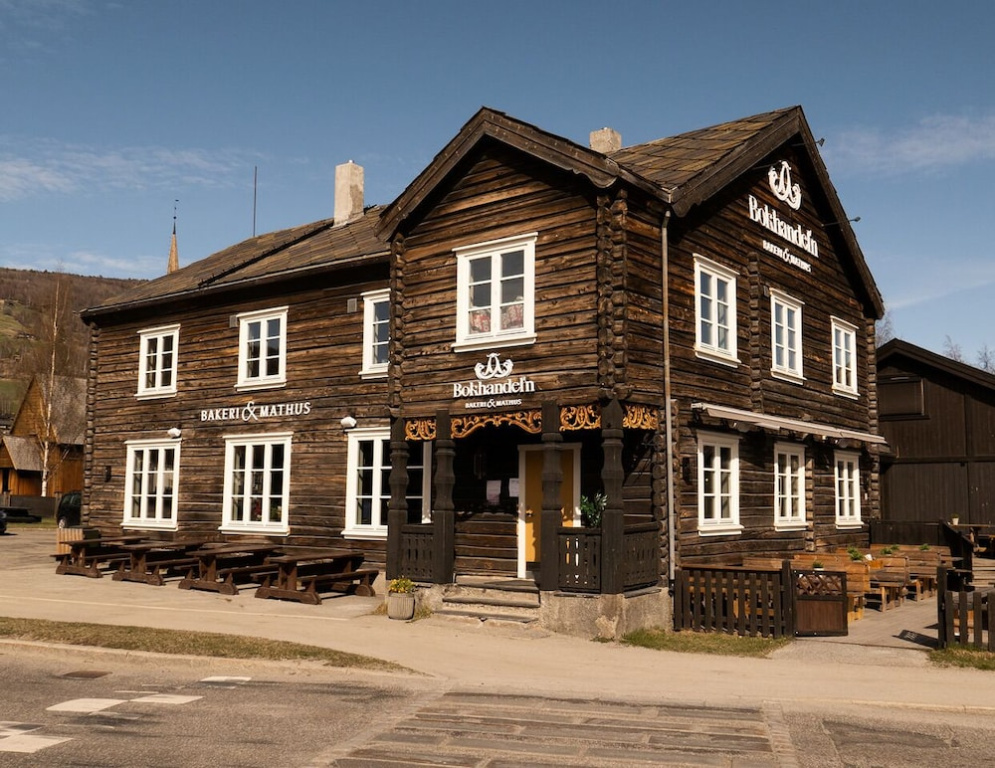 Hotel photo 1