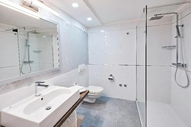 Standard Triple room with balcony
