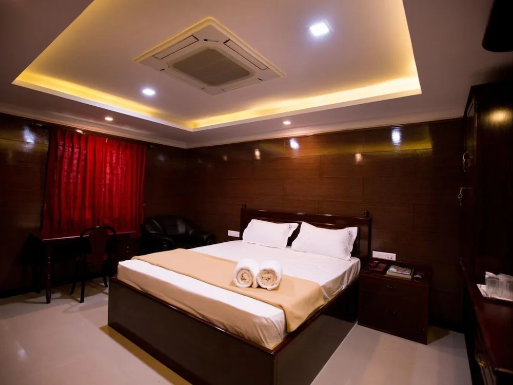 Hotel PVK Grand - Chambres
